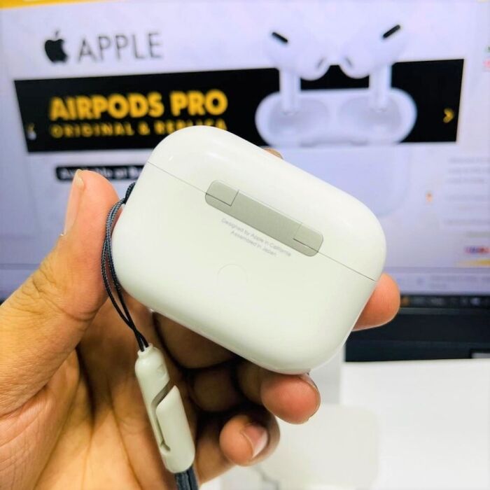 9 - AirPods Pro 2 White